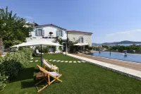 Cunda Ömer Ağa Konağı