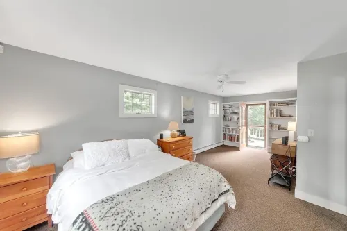 Bear Pass - Mountain View 4 Bedroom Home by RedAwning