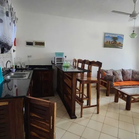 Lux Suites Diani Airstrip Villas