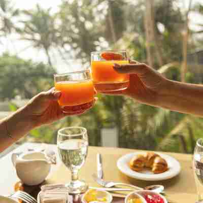 Sandy Bliss Dining/Meeting Rooms