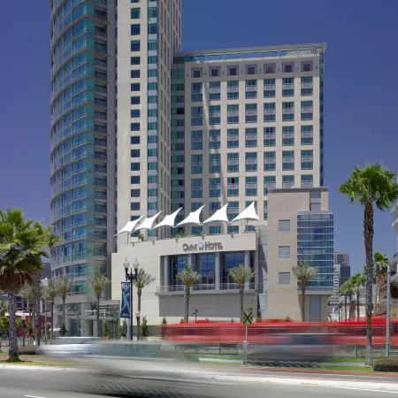 Omni San Diego Hotel Отели рядом с достопримечательностью «Стадион «Петко-Парк»»