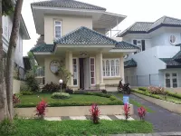 Villa Puncak Resort Hotels near Alfa Simpang Raya Cipanas