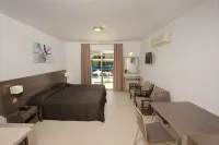 Petrosana Hotel Apartments Hotels in Айя Напа