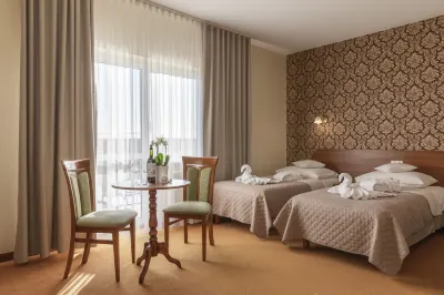 Bursztyn Medical Spa & Wellness Hotels near Nalu Glamping