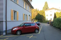 Hotel Spatz - parkir