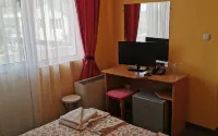 ATM Modeva Chernomorets Các khách sạn ở Chernomorets
