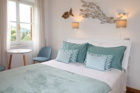 B&B Casa Ninni Отели рядом с достопримечательностью «St. Anthony of Niasca»