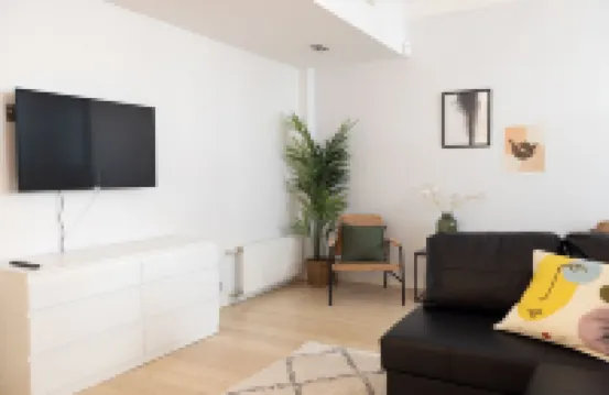 2Ndhomes Gorgeous Courtyard Home w Sauna