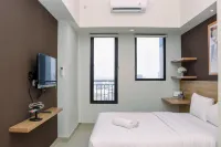Comfy Studio Room at Evenciio Margonda Apartment