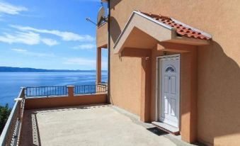 Summerheaven Apartments