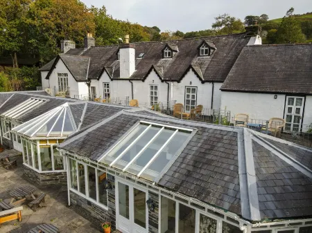 Plas Dolguog Отели в г. Макинлет