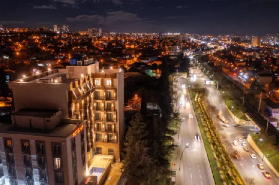 Hotel Residence Plaza Отели рядом с Аэропорт Шота Руставели