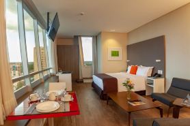 Paseo la Galería Hotel & Suites
