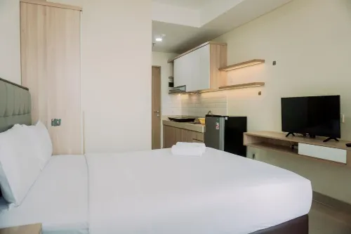 Homey Living and Comfy Studio Apartment at B Residence