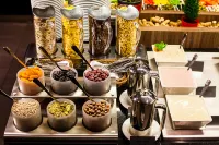 Qubus Hotel Głogów - servizio colazione