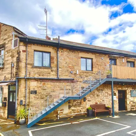 Crows Hotel
