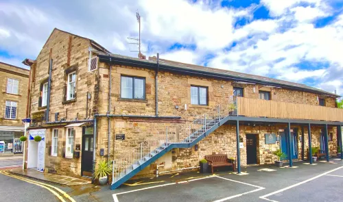 Crows Hotel Hotels in Lancaster District