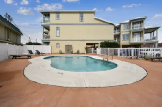 C 드림즈 바이 북 댓 콘도