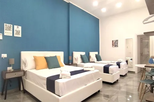 Track 60 - Private Rooms Garibaldi