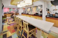 印第安納波利斯機場萬楓酒店 - 酒吧