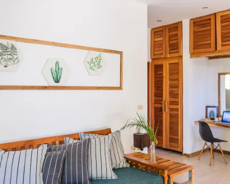 Nautilus Surf & Yoga Villas Santa Teresa Hotels in Carmen