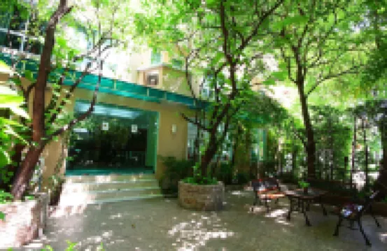 Calypzo Bangkok Hotel berhampiran Le Concorde Office