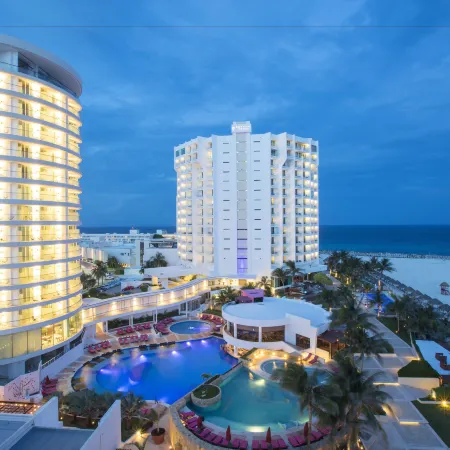 Altitude at Krystal Grand Cancun - All Inclusive