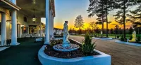 Four Seasons Island Resort - parking