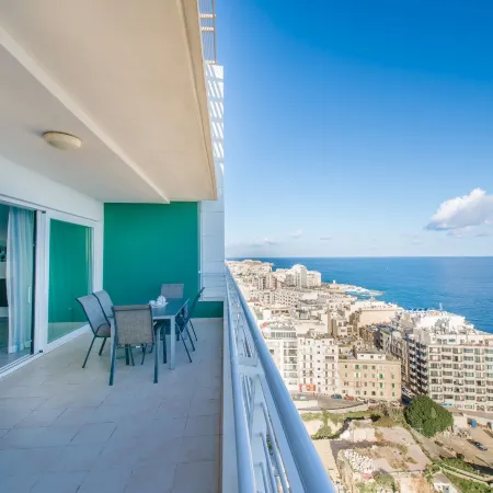 The Ultimate Luxury, Sliema with Pool by Buena Vista