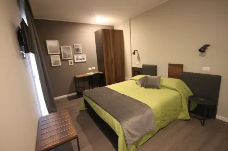 Pove 2.4 Hotel Отели в г. Соланья