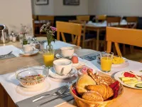 Boulevard Hotel Altstadt Schwerin - breakfast
