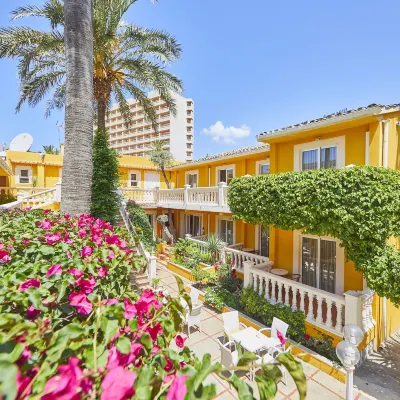 Hotel Cupidor Hotels near Camp de Mar
