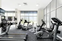 Oscar on Main Beach Resort - Gym