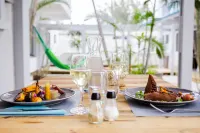 Hôtel le Grand Bleu