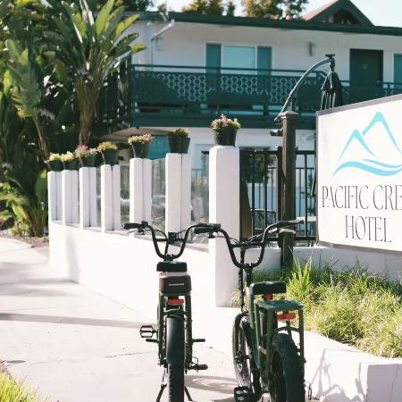 Pacific Crest Hotel