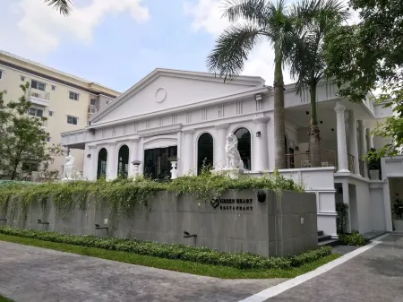 The Green View Hotel
