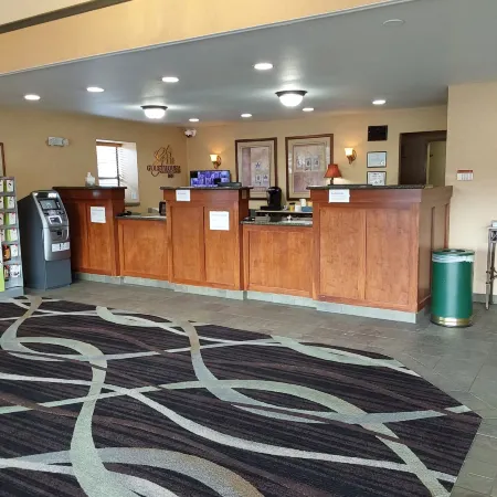Lavissh Inn and Suites