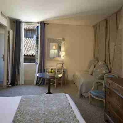Hôtel Le Donjon - Coeur de la Cité Médiévale Rooms