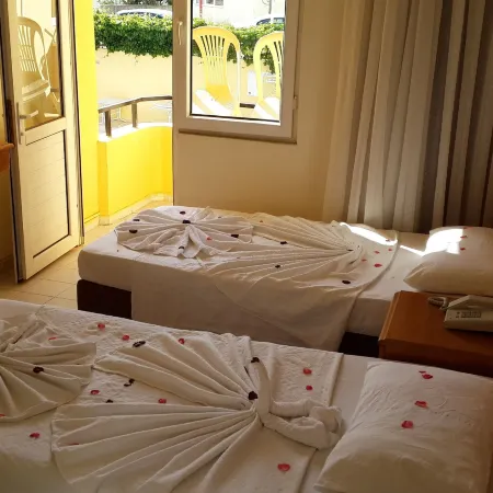 Caner Hotel