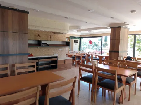 Antalya Konyaaltı Gündüz Otel Отели рядом с достопримечательностью «Актур Парк»