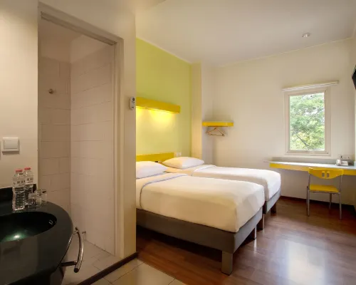 Ibis Budget Jakarta Cikini Hotels near Menteng