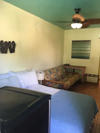 Mamacitas Guest House Отели рядом с достопримечательностью «Плайя Фламенко»