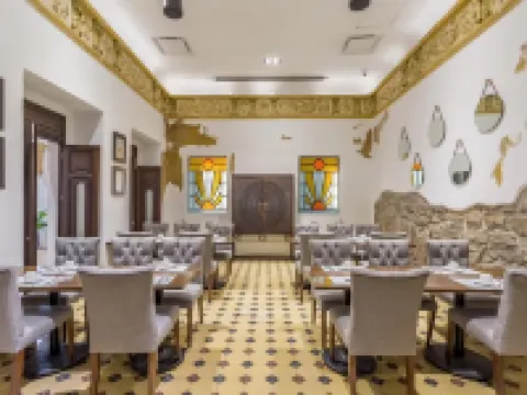 Ikonik Hotel Puebla โรงแรมในปวยบลา