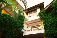VillaWatuna Hotels in Unawatuna