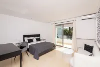 Opéra House Hotels in 