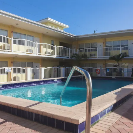 Beach Place Hotel