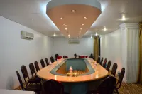Amazon Lilly Lake View Residence Hotel di Dhaka