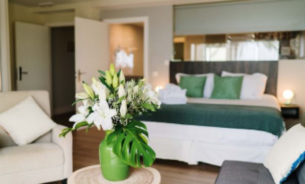 H Boutique la Caleta Bay