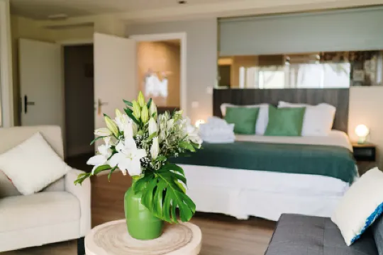 H Boutique la Caleta Bay