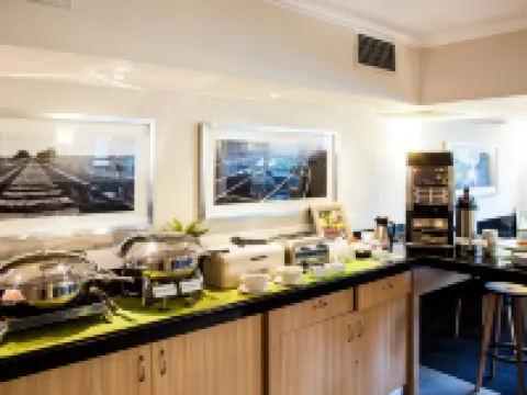 Road Lodge Germiston Lake Hotels in Germiston